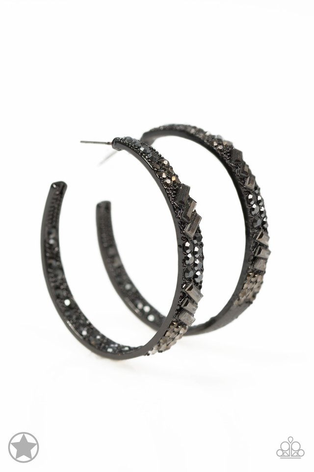 glitzy-by-association-black-p5ho-bkxx-001xx