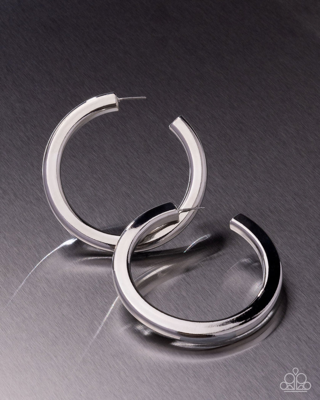 sleek-spotlight-silver-p5ho-svxx-475xx