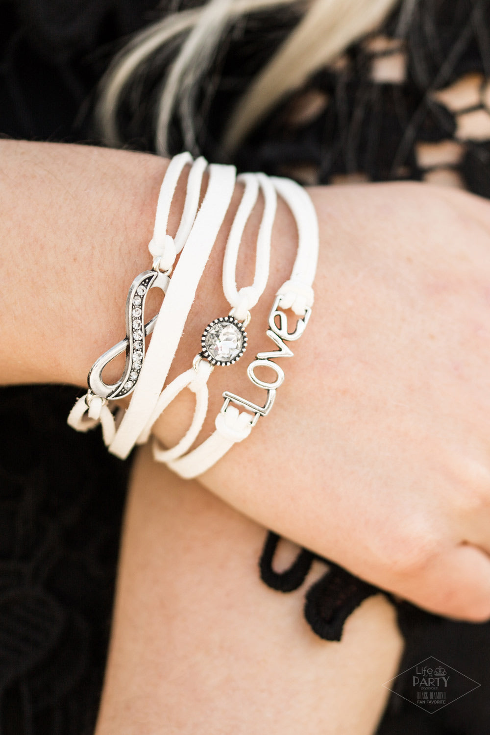 Paparazzi ~ Infinitely Irresistible - White Bracelet