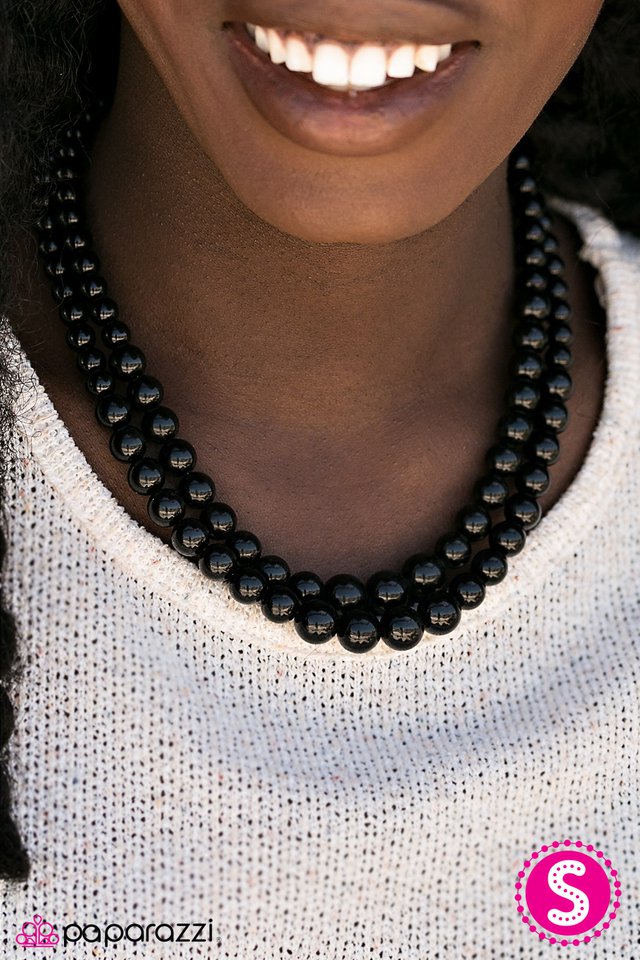 woman-of-the-year-black-p2re-bkxx-125xx