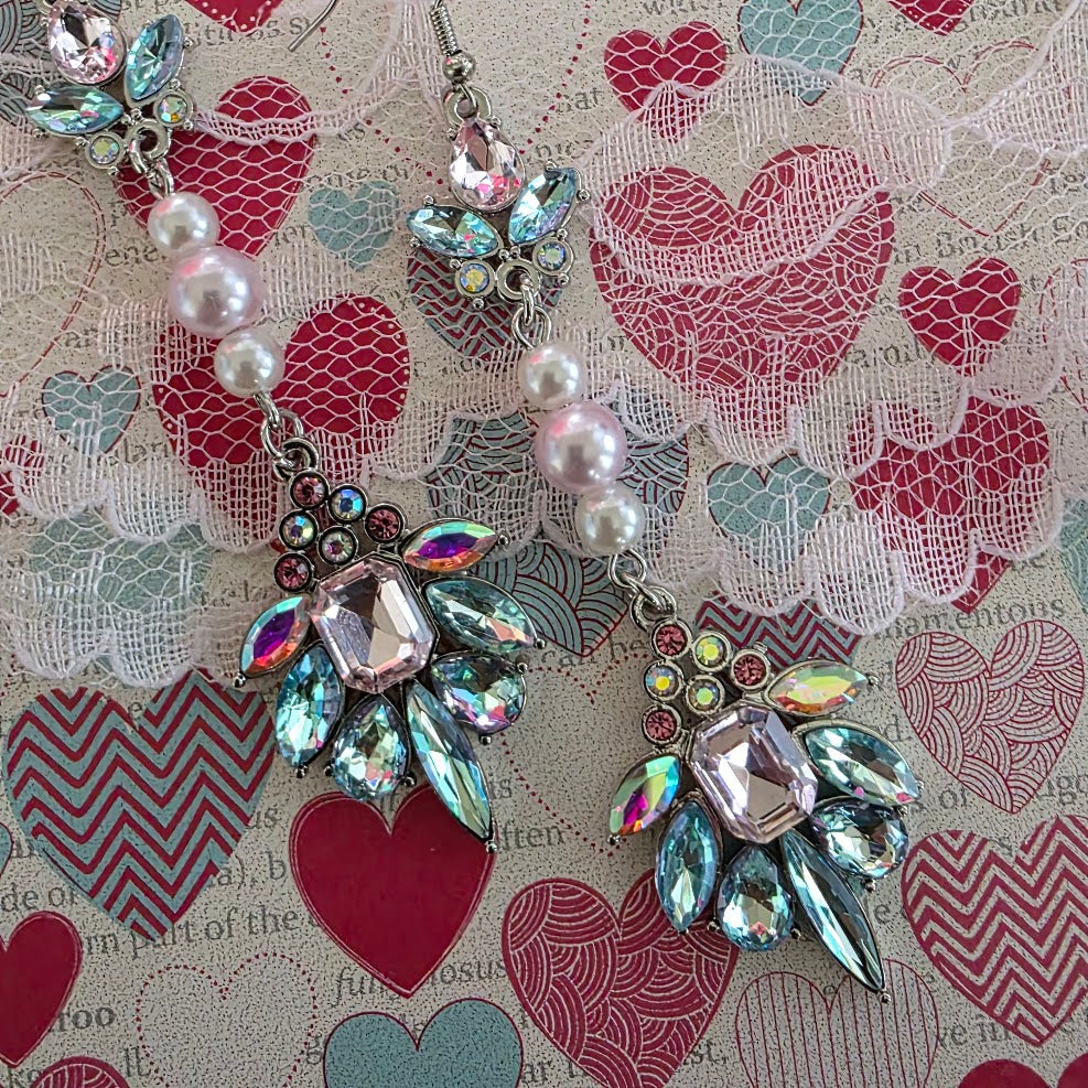 Paparazzi ~ Considerable Captivation - Multi Earrings