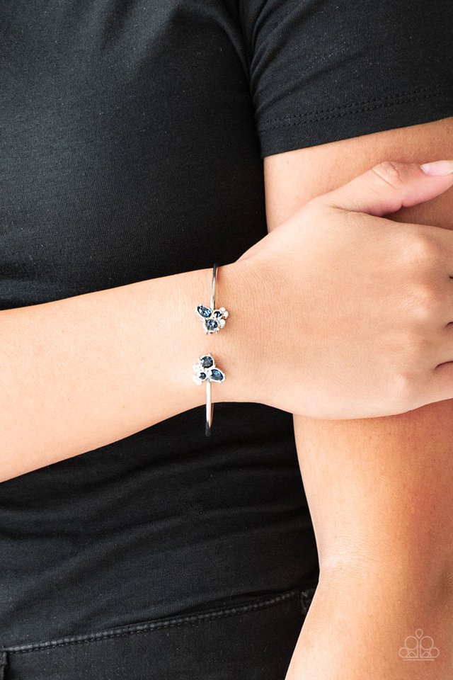Paparazzi ~ Going For Glitter - Blue Bracelet