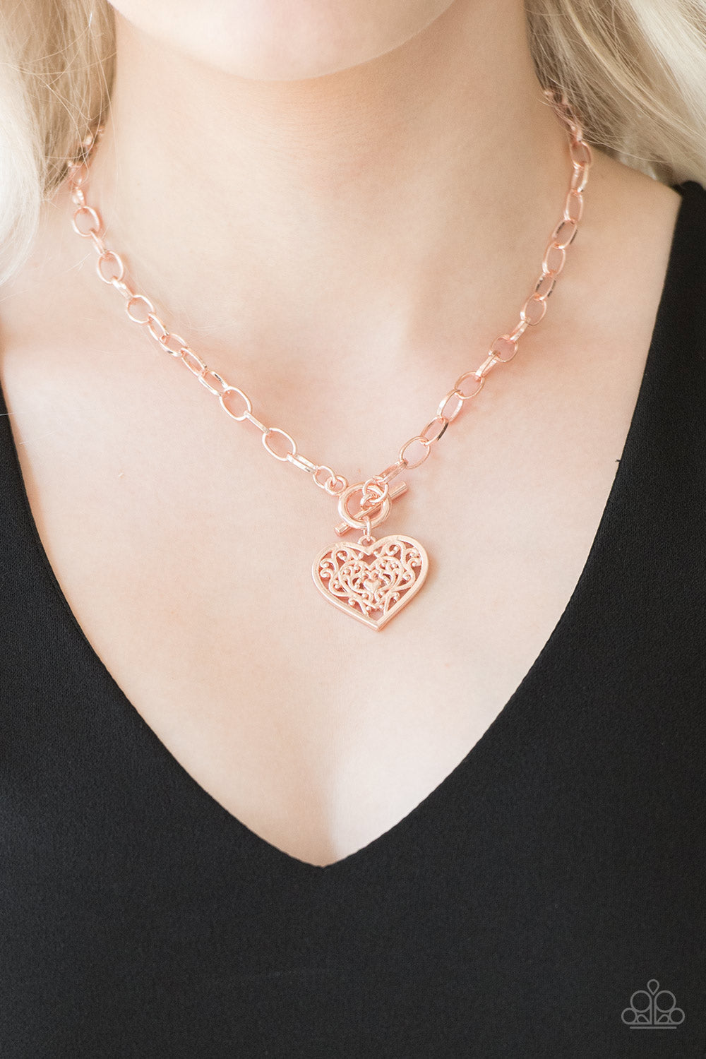 Paparazzi ~ Victorian Romance - Rose Gold Necklace