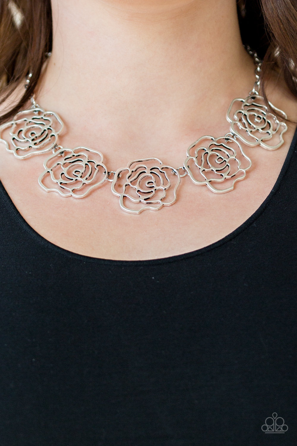 Paparazzi ~ Budding Beauty - Silver Necklace