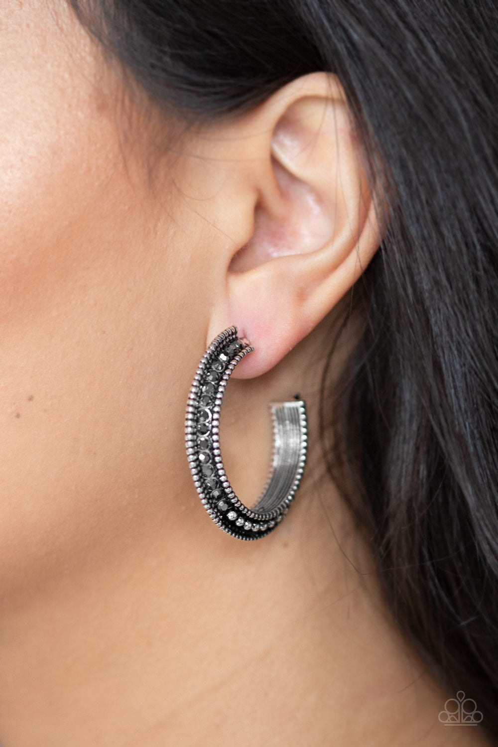 Paparazzi ~ Retro Reverberation - Silver Earrings