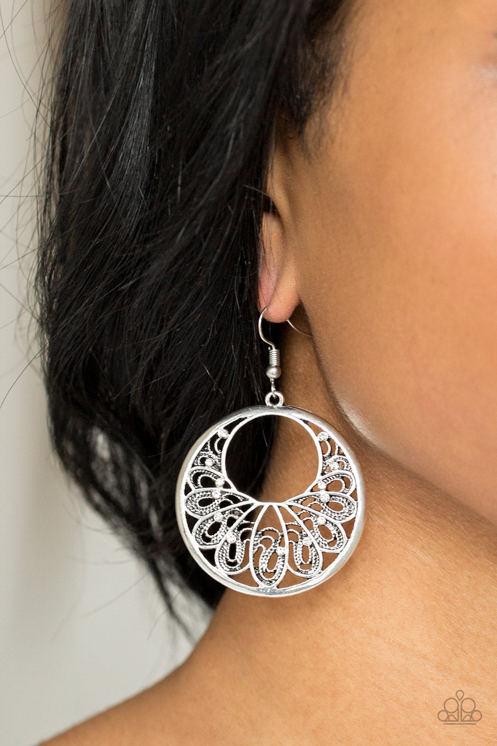 Paparazzi ~ Fancy That - White Earrings