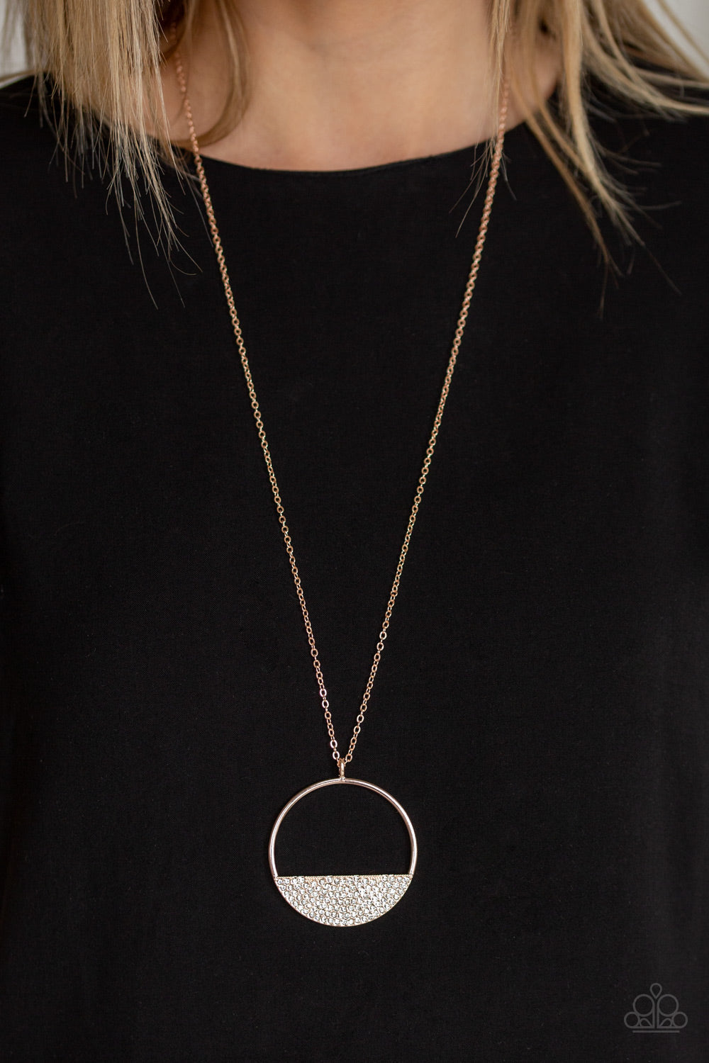 Paparazzi ~ Bet Your Bottom Dollar - Rose Gold Necklace