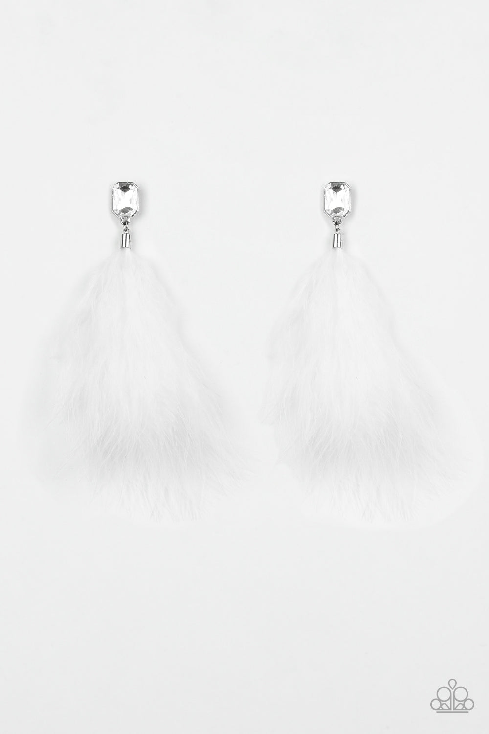 the-showgirl-must-go-on-white-p5po-wtxx-200xx