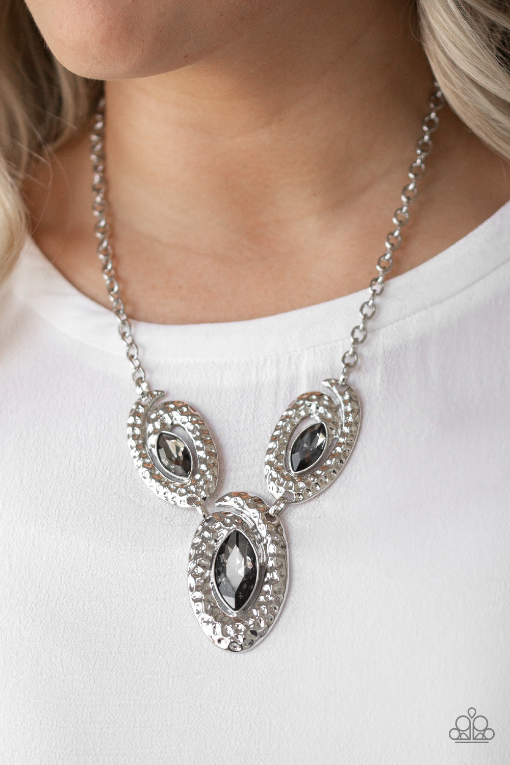 Paparazzi ~ Metro Mystique - Silver Necklace