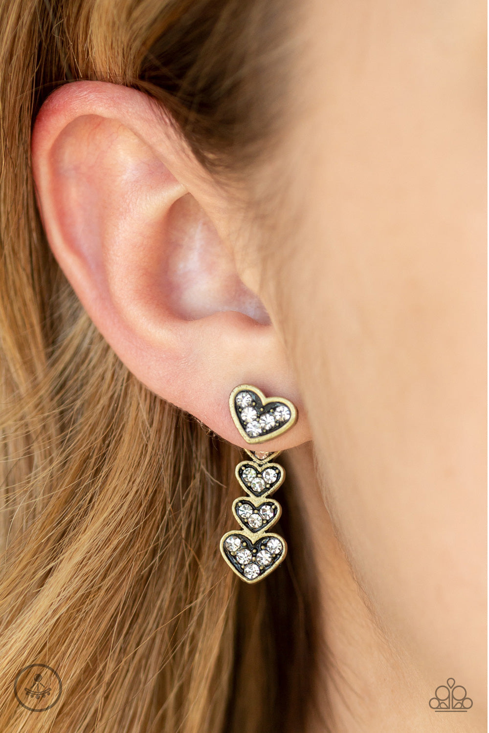 Paparazzi ~ Heartthrob Twinkle - Brass Post Earrings