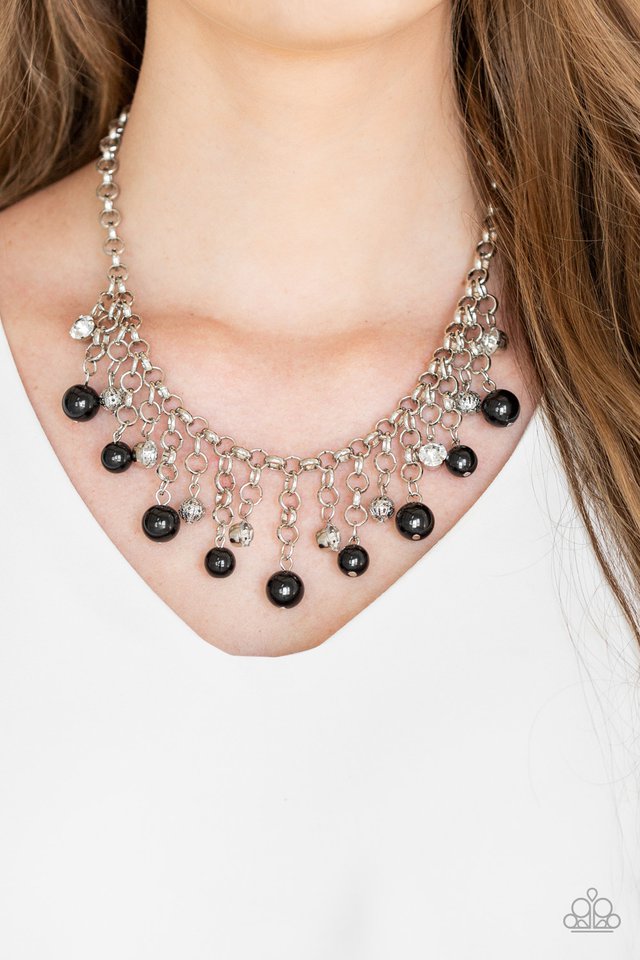 Paparazzi ~ HEIR-headed - Black Necklace