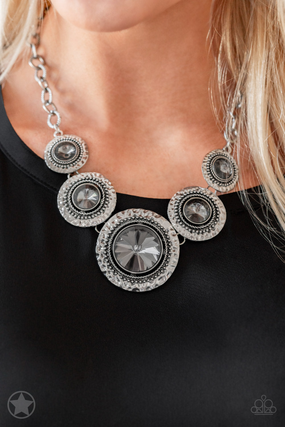 Paparazzi ~ Global Glamour - Silver Necklace