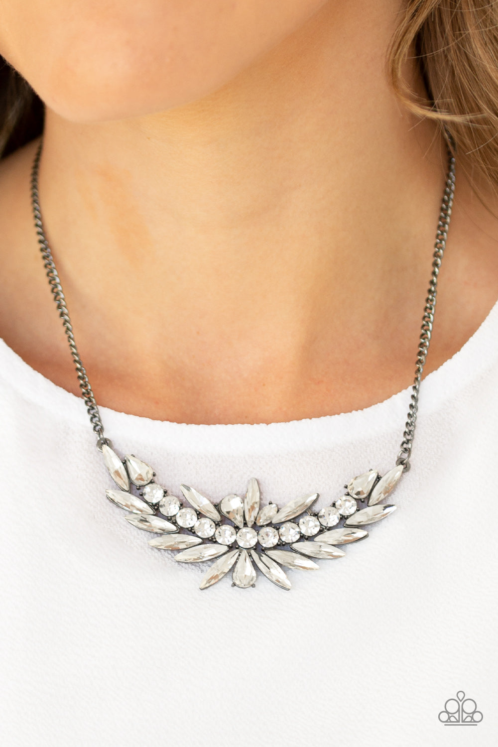 Paparazzi ~ HEIRS and Graces - Black Necklace