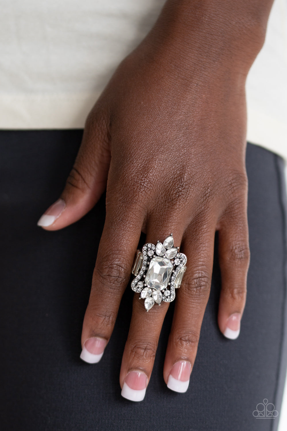 Paparazzi ~ Things That Go Boom! - White Ring