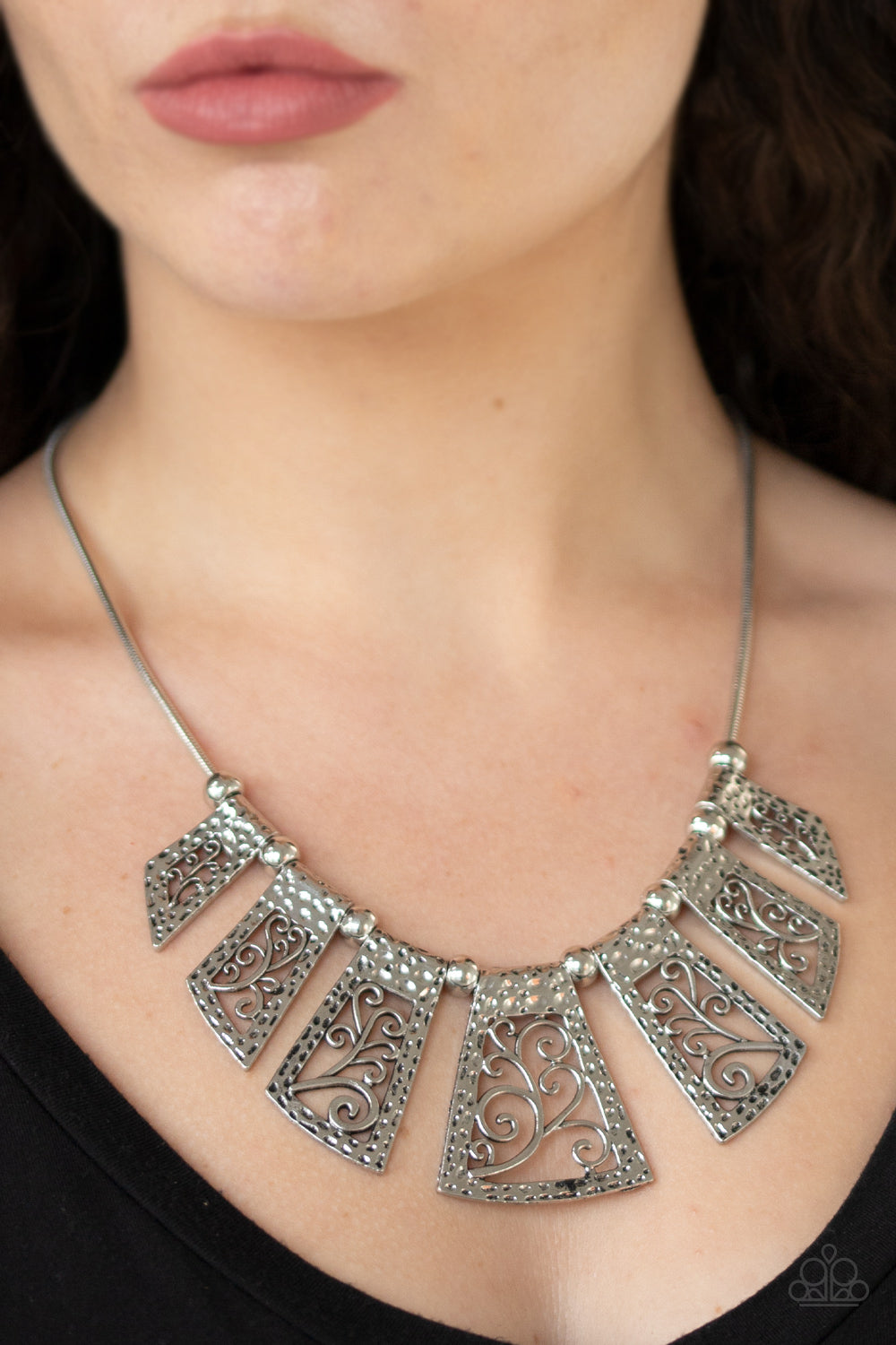 Paparazzi ~ Vintage Vineyard - Silver Necklace