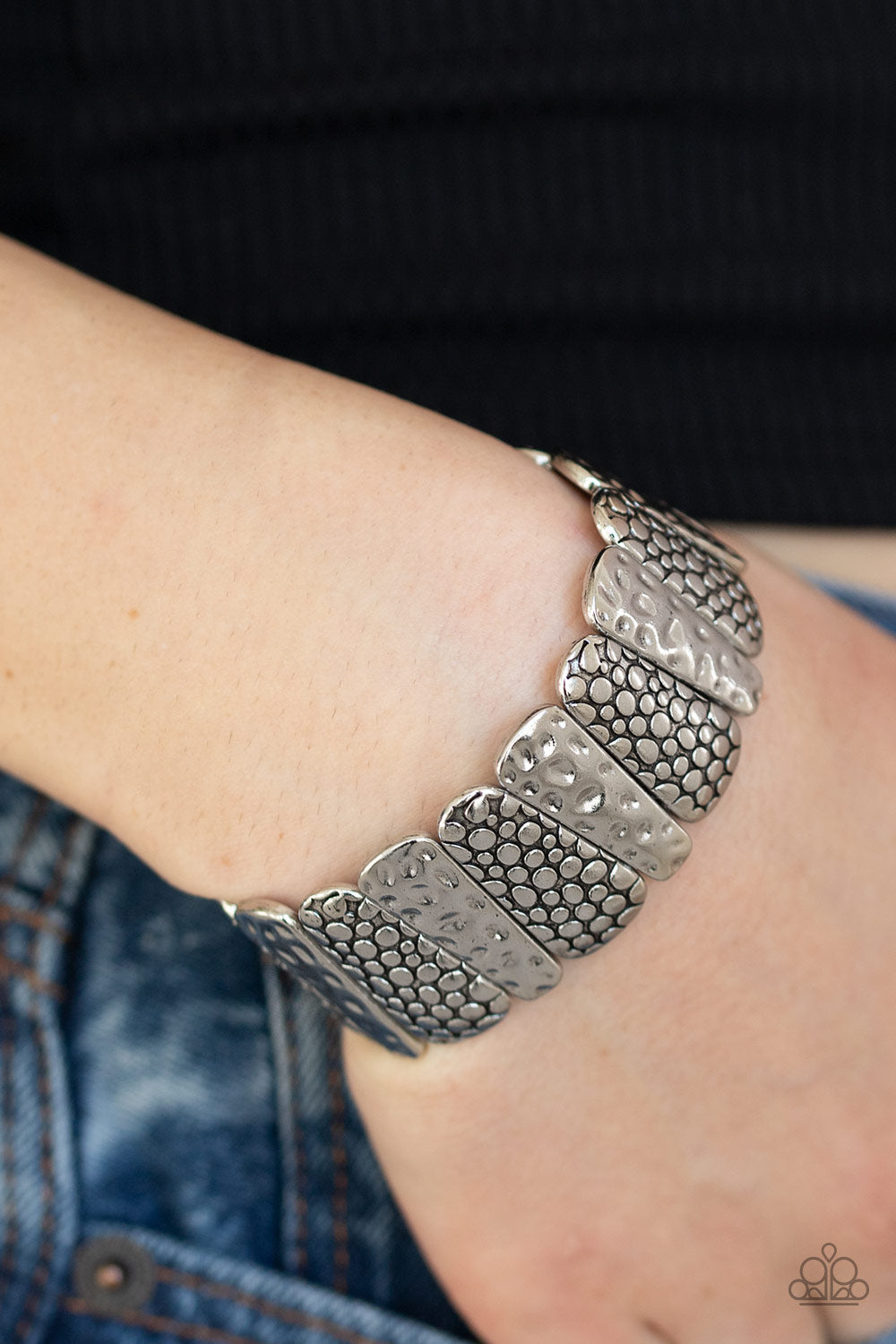 Paparazzi ~ Texture Takedown - Silver Bracelet