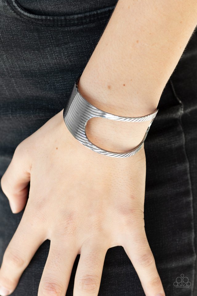 Paparazzi ~ What GLEAMS Are Made Of - Black Bracelet