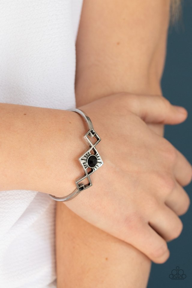 Paparazzi ~ Dainty Deco - Black Bracelet