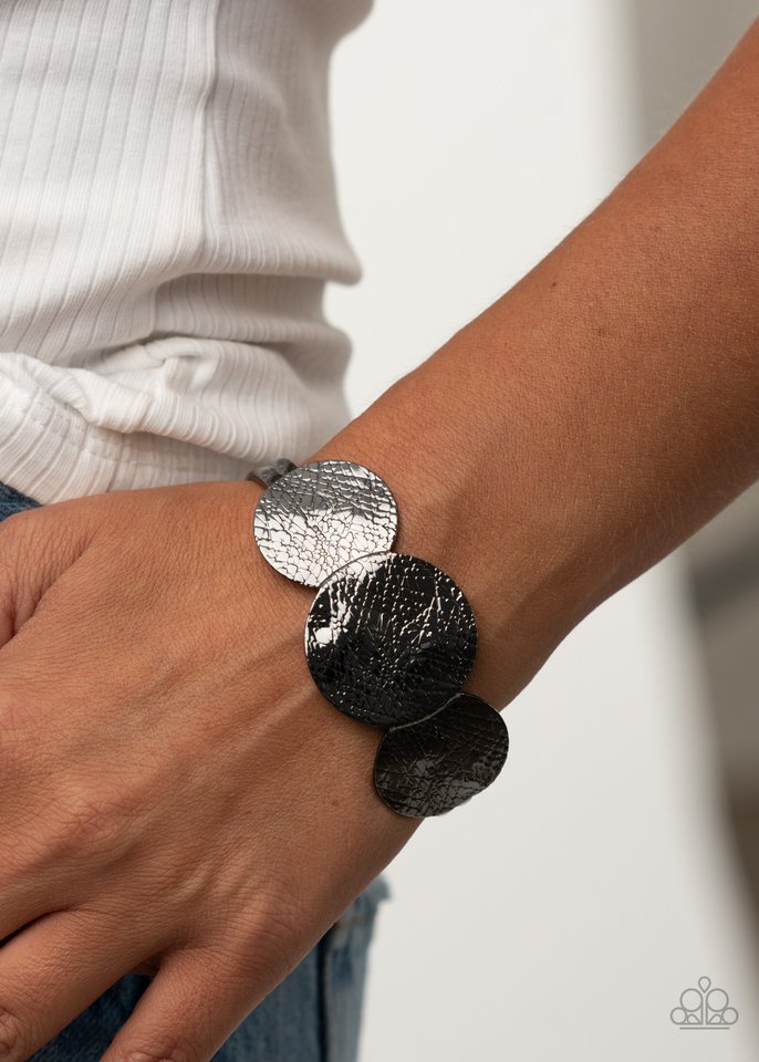 Paparazzi ~ Urban Aftershock - Black Bracelet