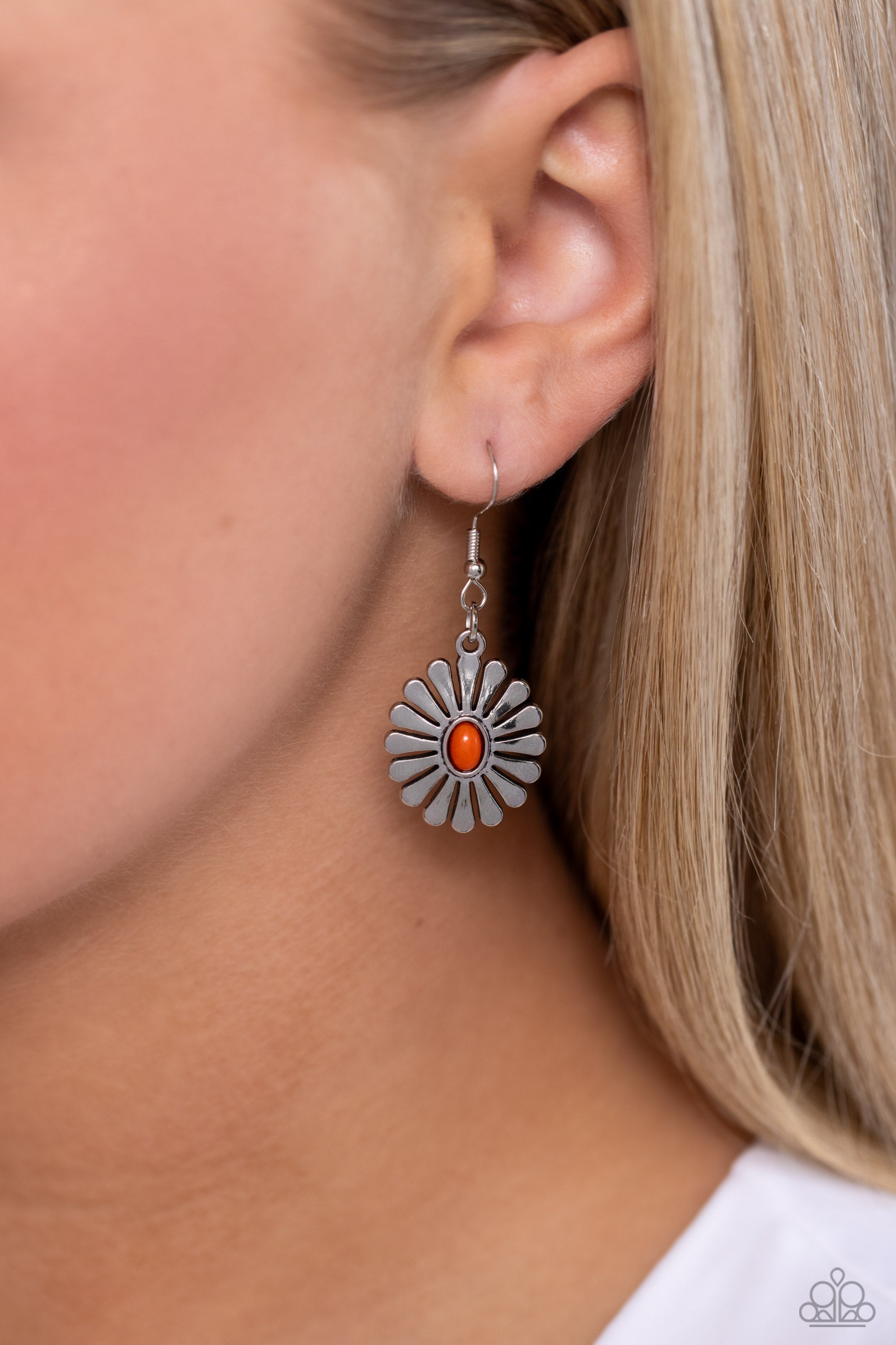 delectably-daisy-orange-p5da-ogxx-031xx