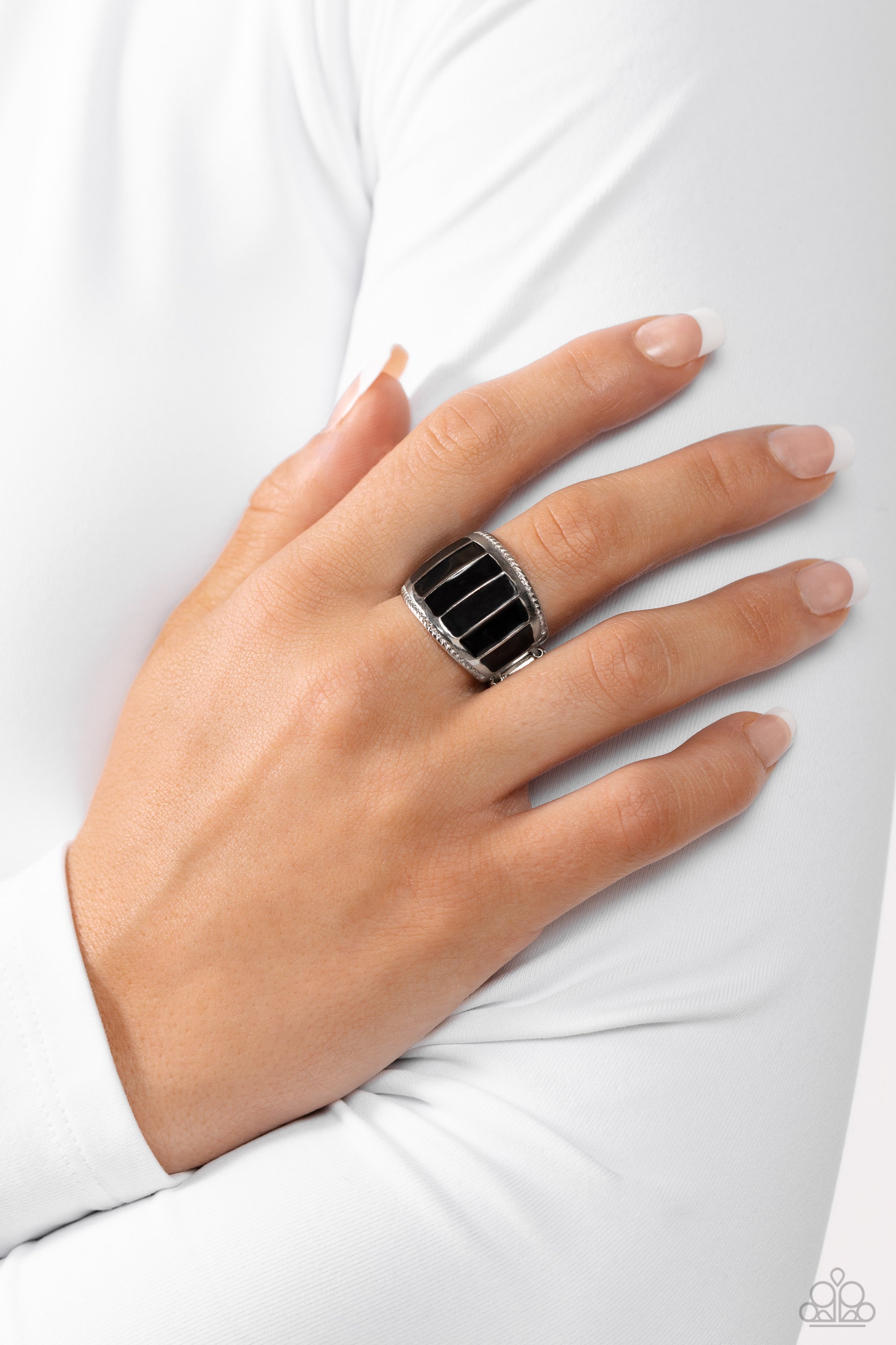 swatch-your-step-black-p4se-bkxx-153xx