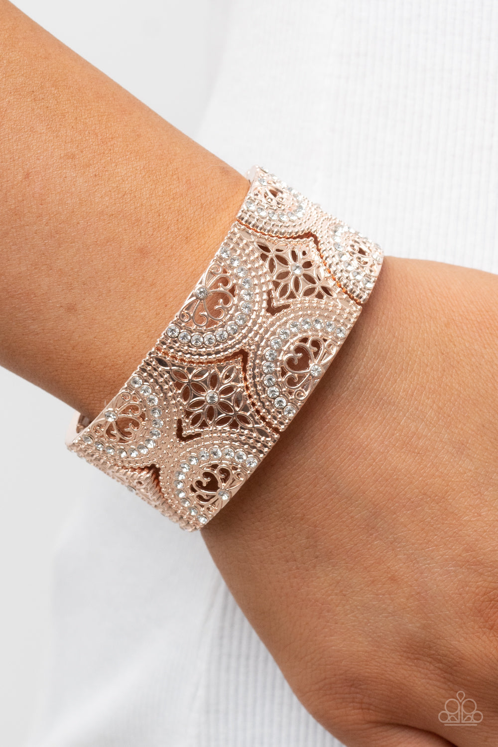 Paparazzi ~ Wheeling and Dealing - Rose Gold Bracelet