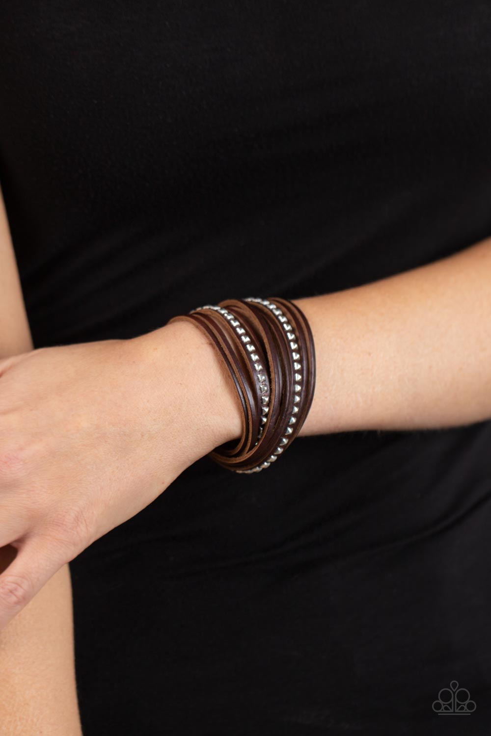 studded-sensation-brown-p9ur-bnxx-631xx