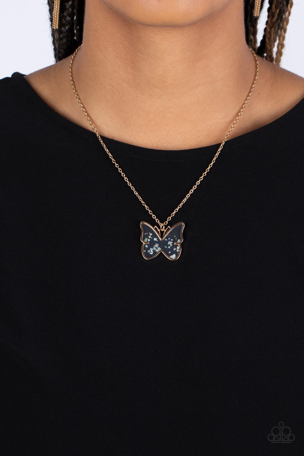 gives-me-butterflies-gold-p2wh-gdxx-176xx
