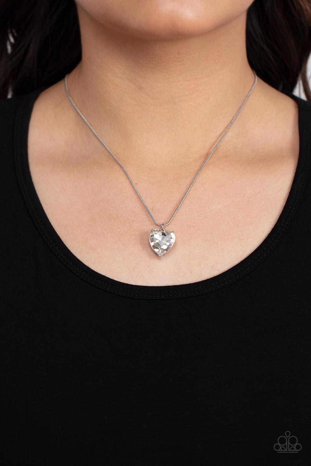 smitten-with-style-white-p2re-wtxx-596xx