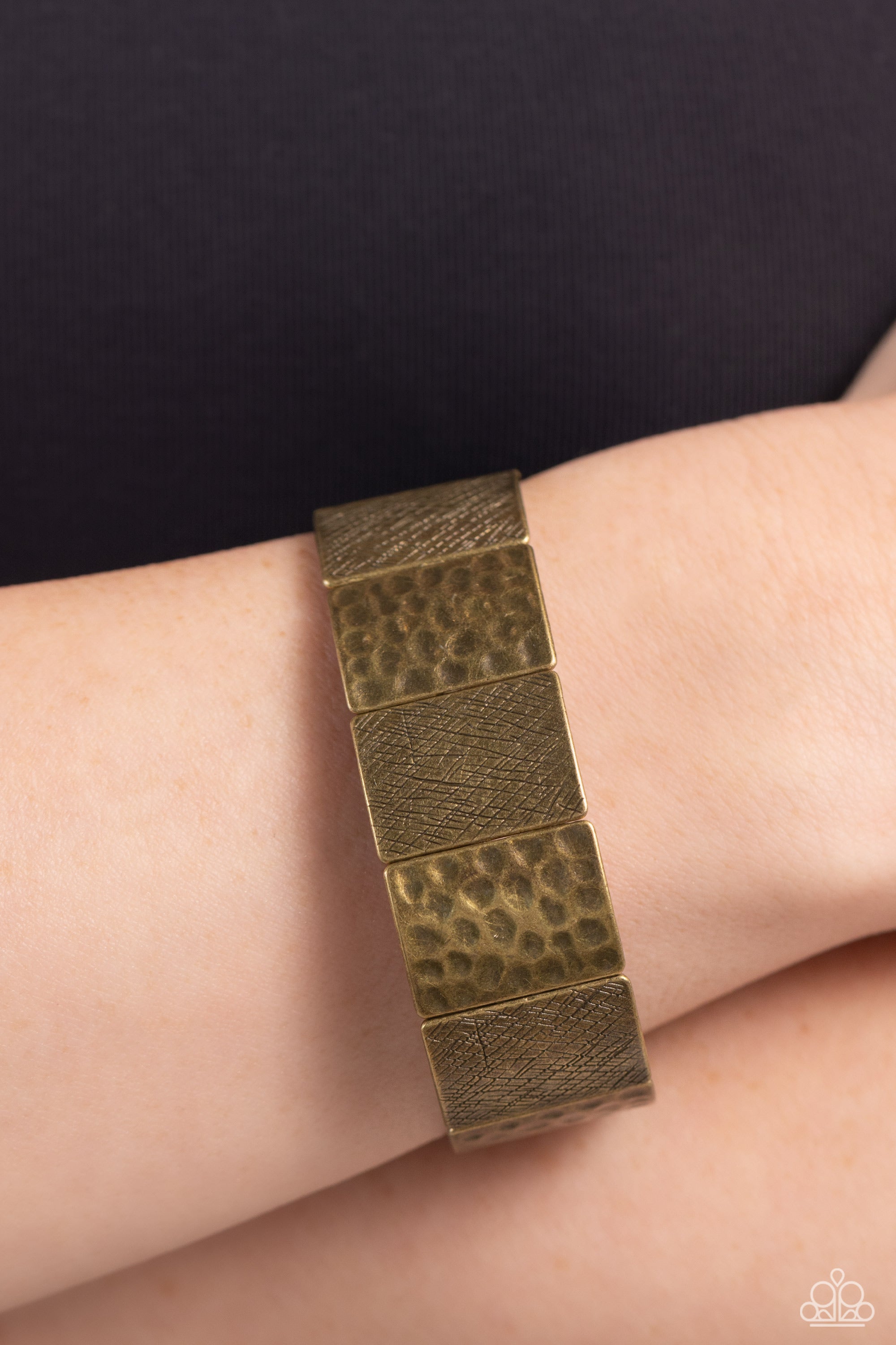 textured-traveler-brass-p9ba-brxx-076xx