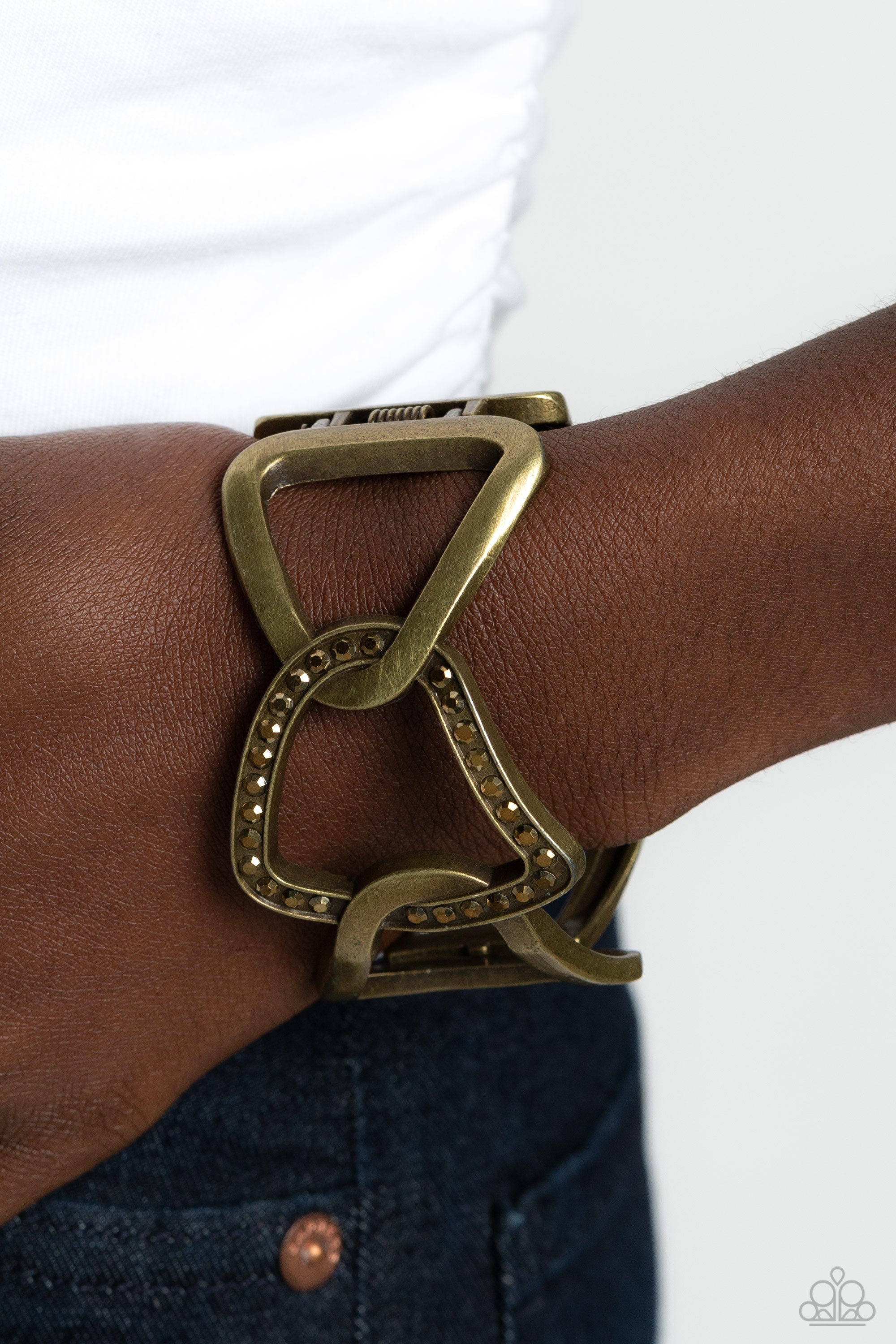 alternative-attitude-brass-p9ed-brxx-069xx