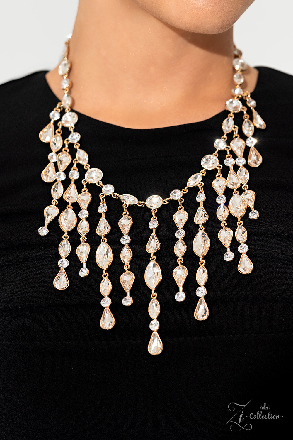 alluring-gold-z2315