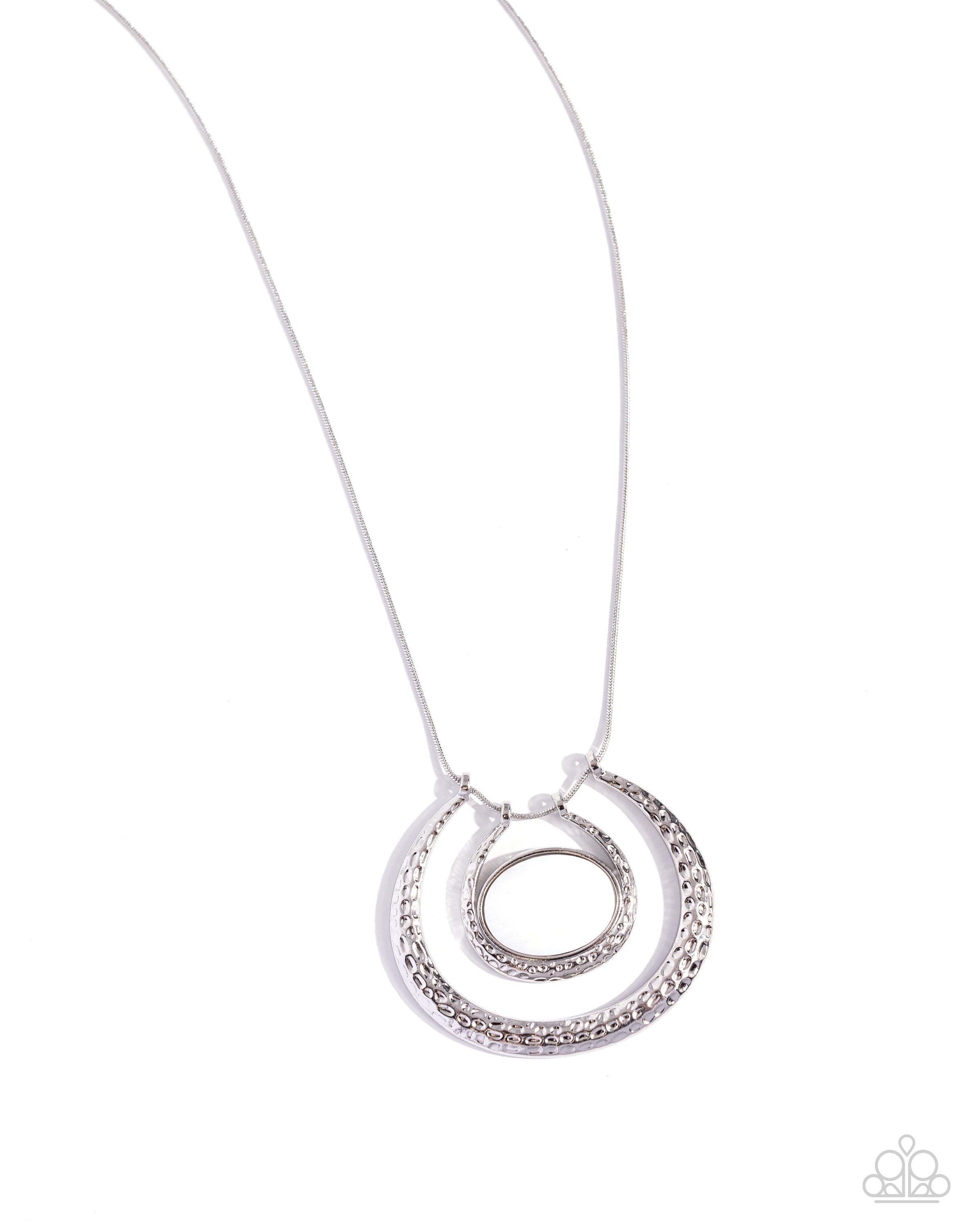 if-the-horseshoe-fits-white-p2re-wtxx-647xx