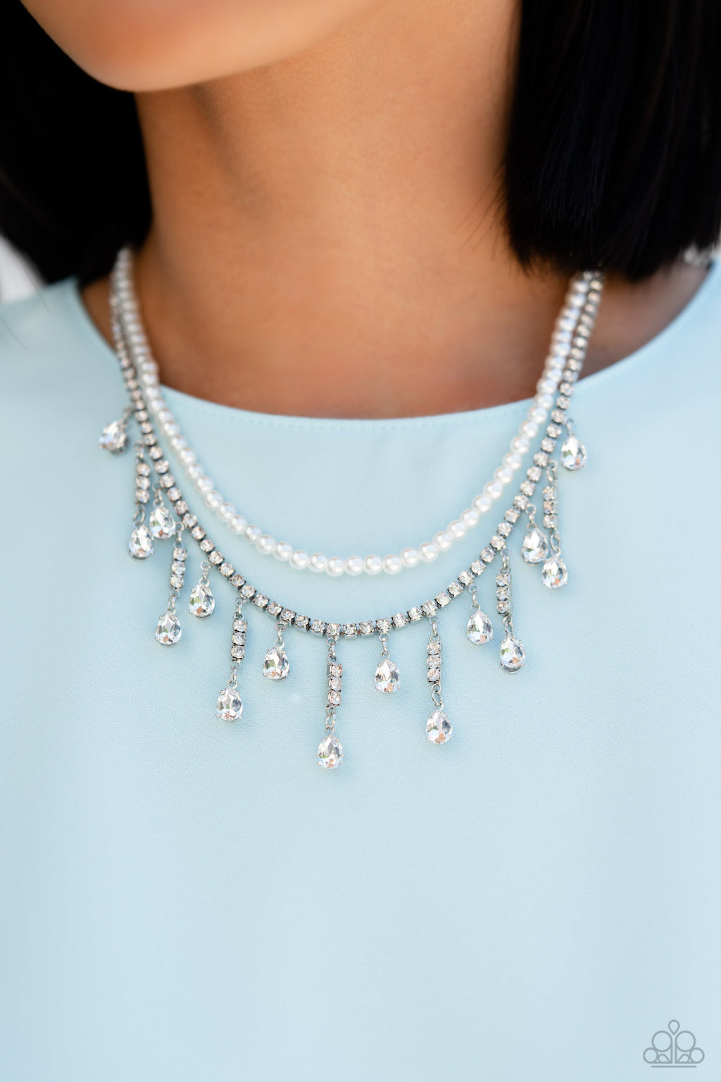 lessons-in-luxury-white-p2ch-wtxx-069xx