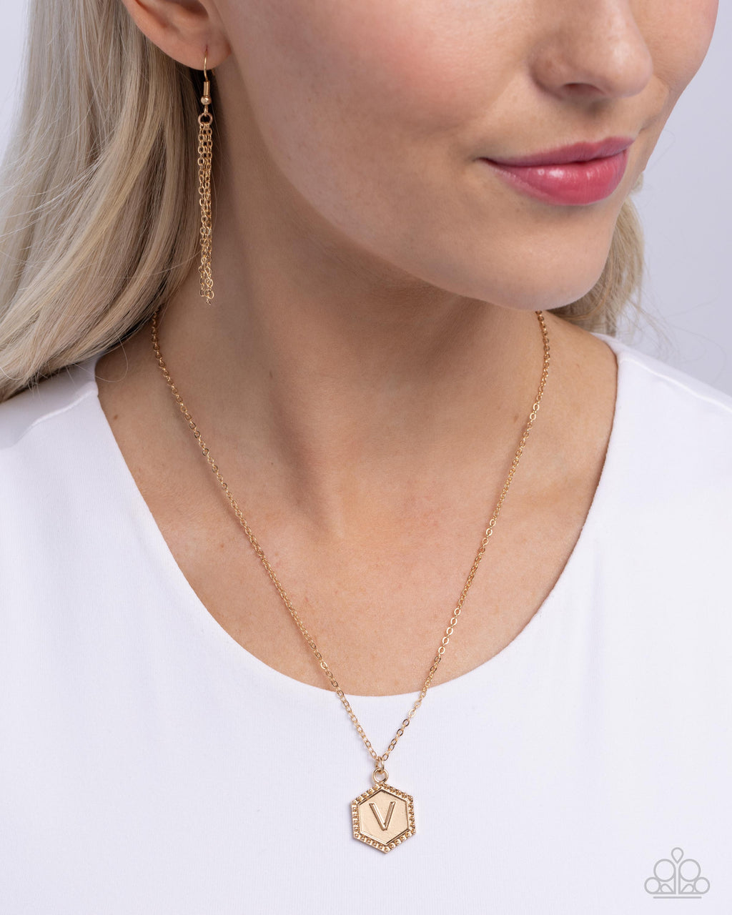 emblematic-elegance-gold-v-p2ba-gdxx-089xx