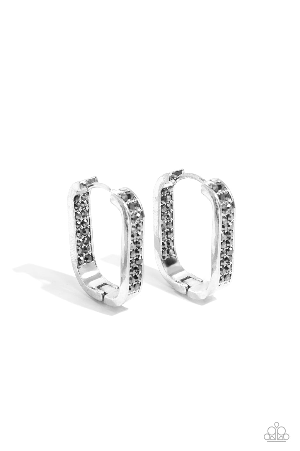 sinuous-silhouettes-silver-p5ho-svxx-385xx