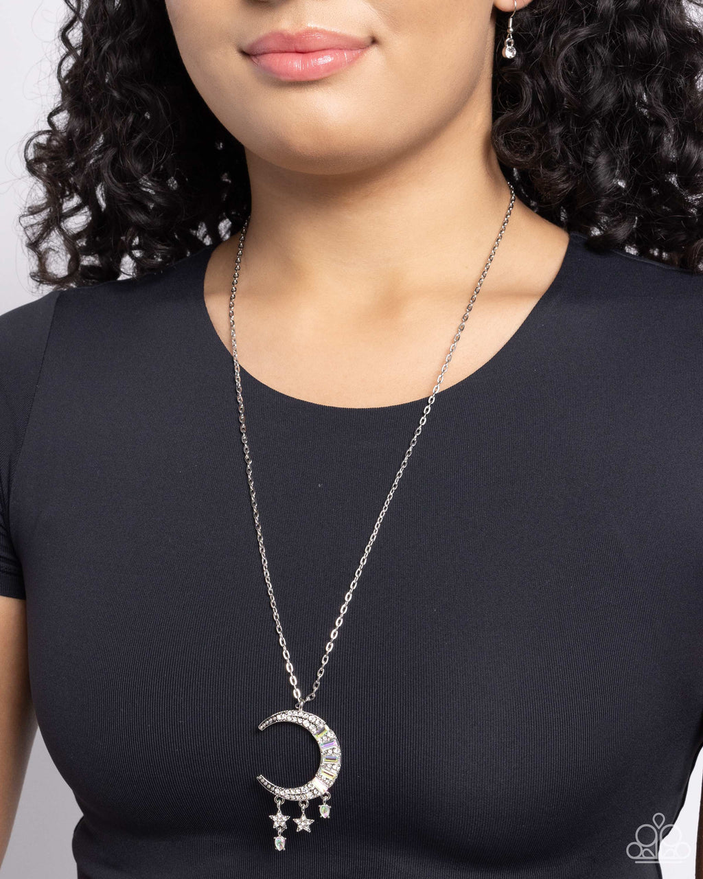 lunar-landmark-white-p2re-wtxx-683xx