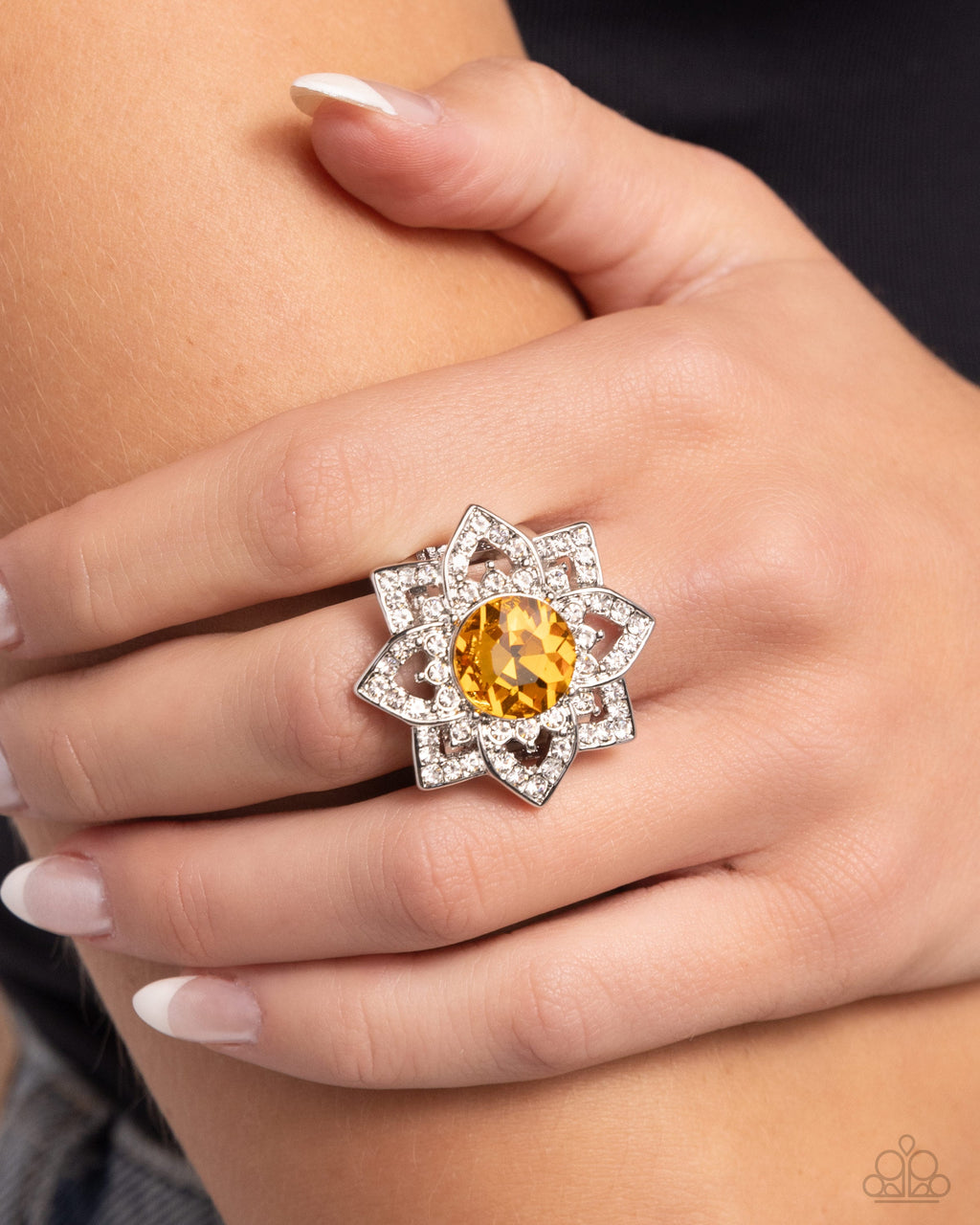 pleasant-petals-yellow-p4st-ywxx-008xx
