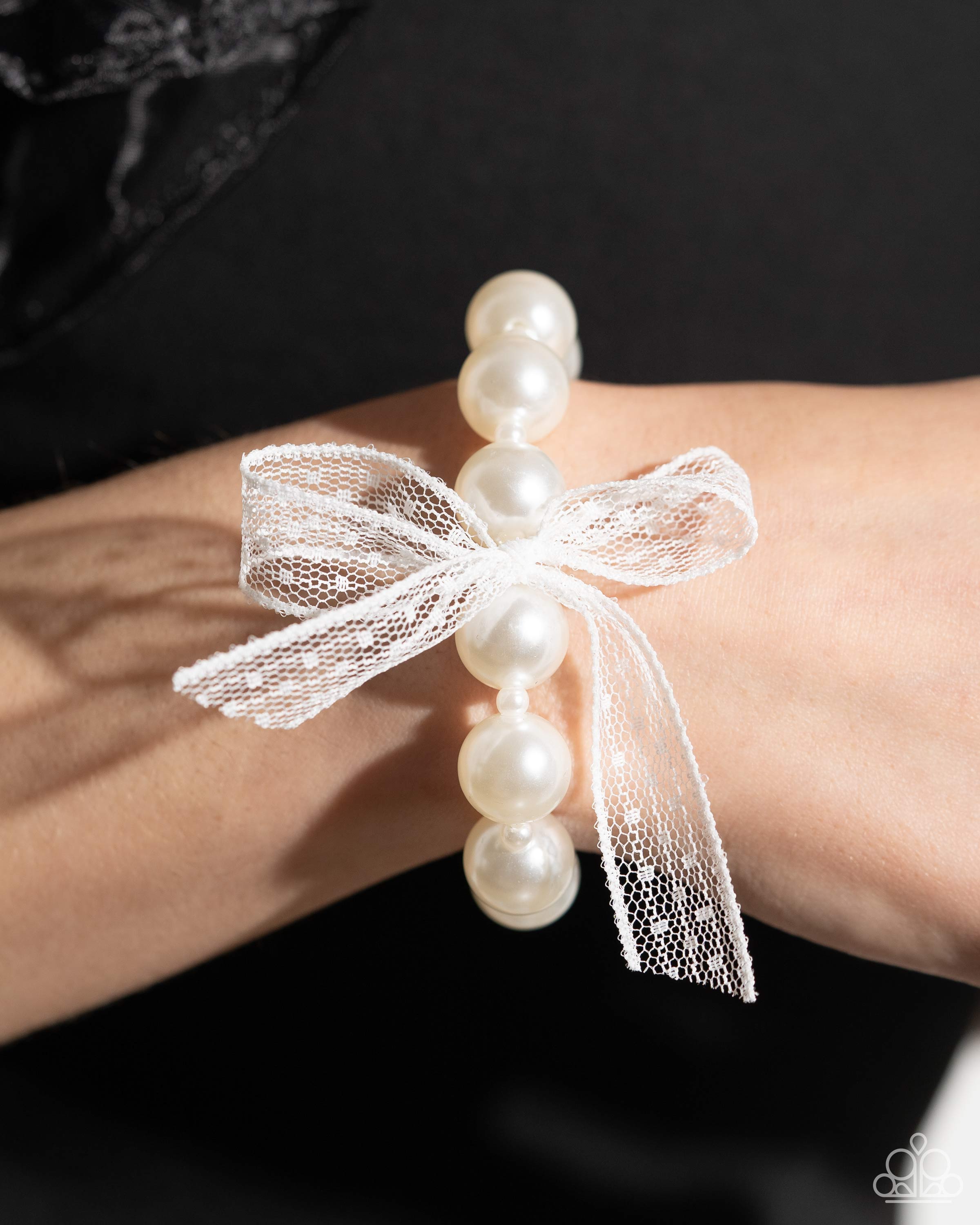 girly-glam-white-p9re-wtxx-597vu