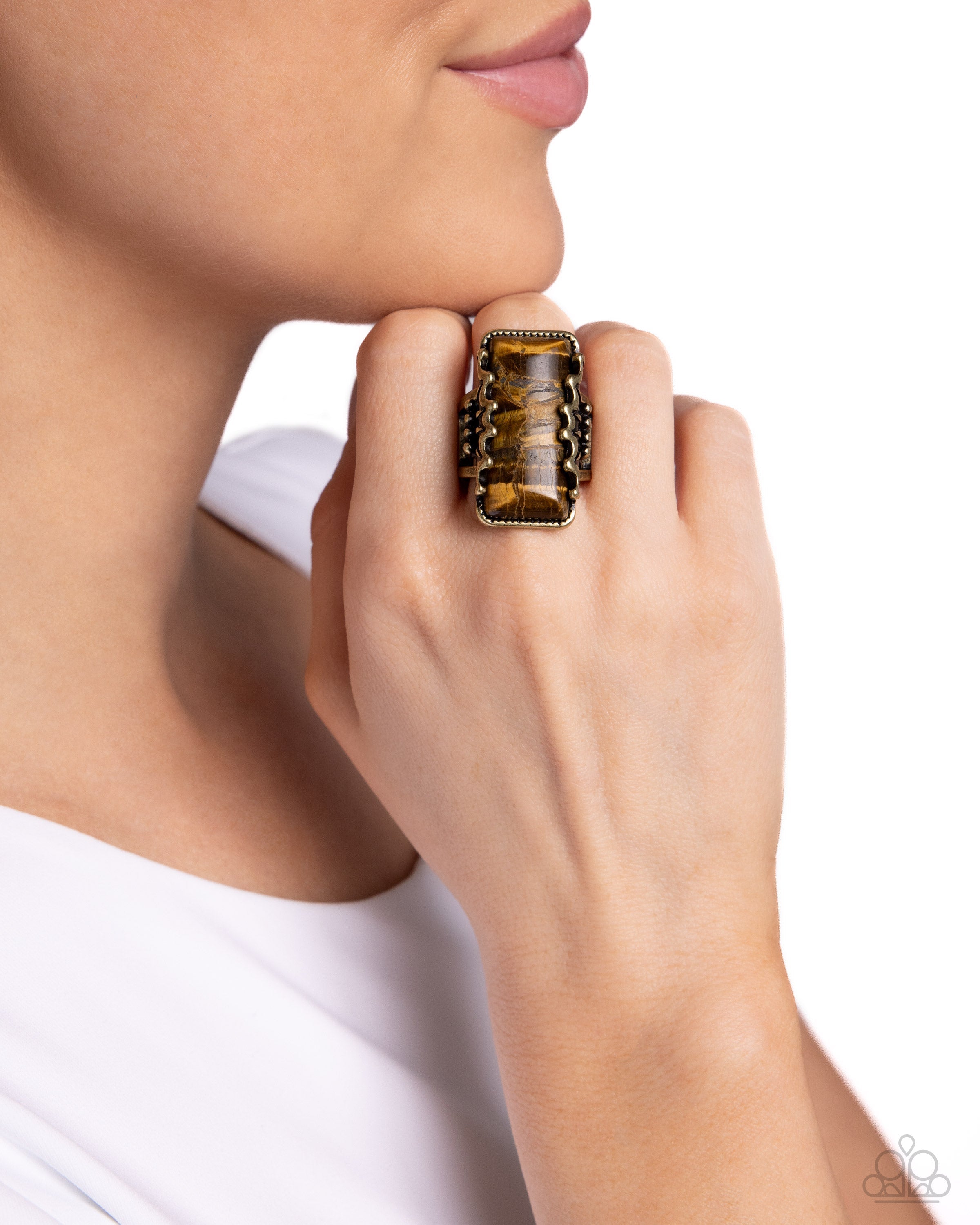 scalloped-stone-brass-p4se-brxx-093xx