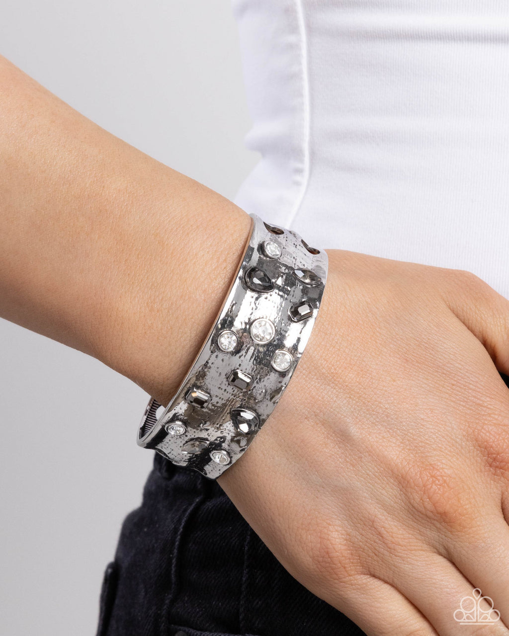 embellished-empire-silver-p9st-svxx-055xx