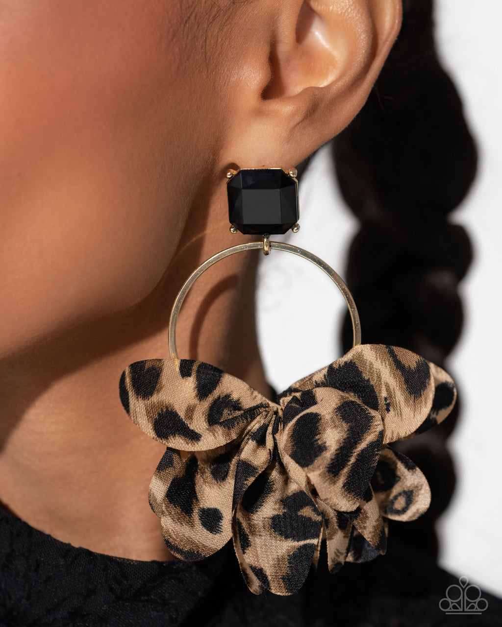 charming-cheetah-gold-p5po-gdxx-328xx