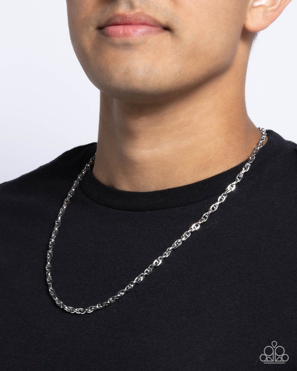 simple-showroom-silver-p2mn-ursv-107xx