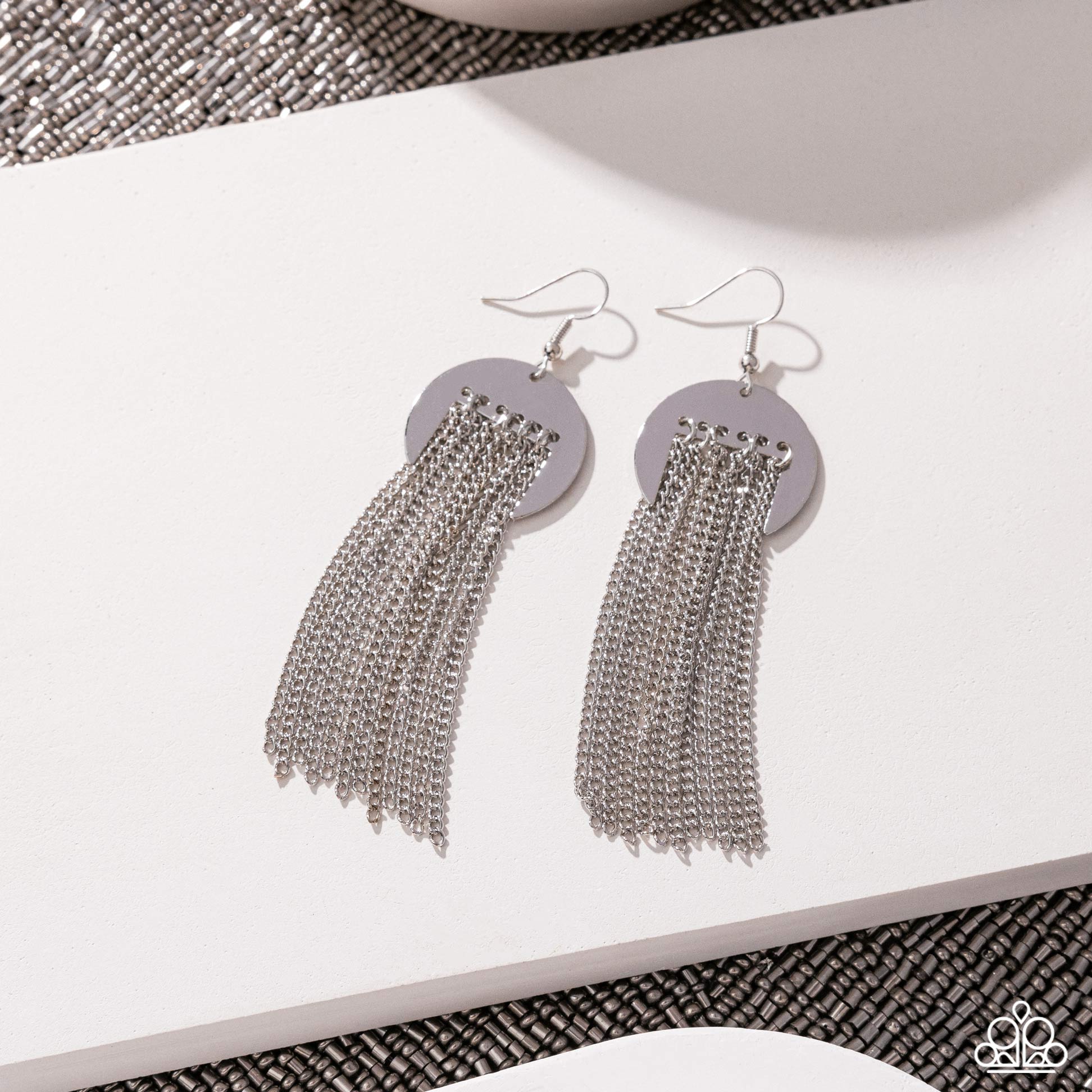 levitating-leader-silver-p5ed-svxx-178xx