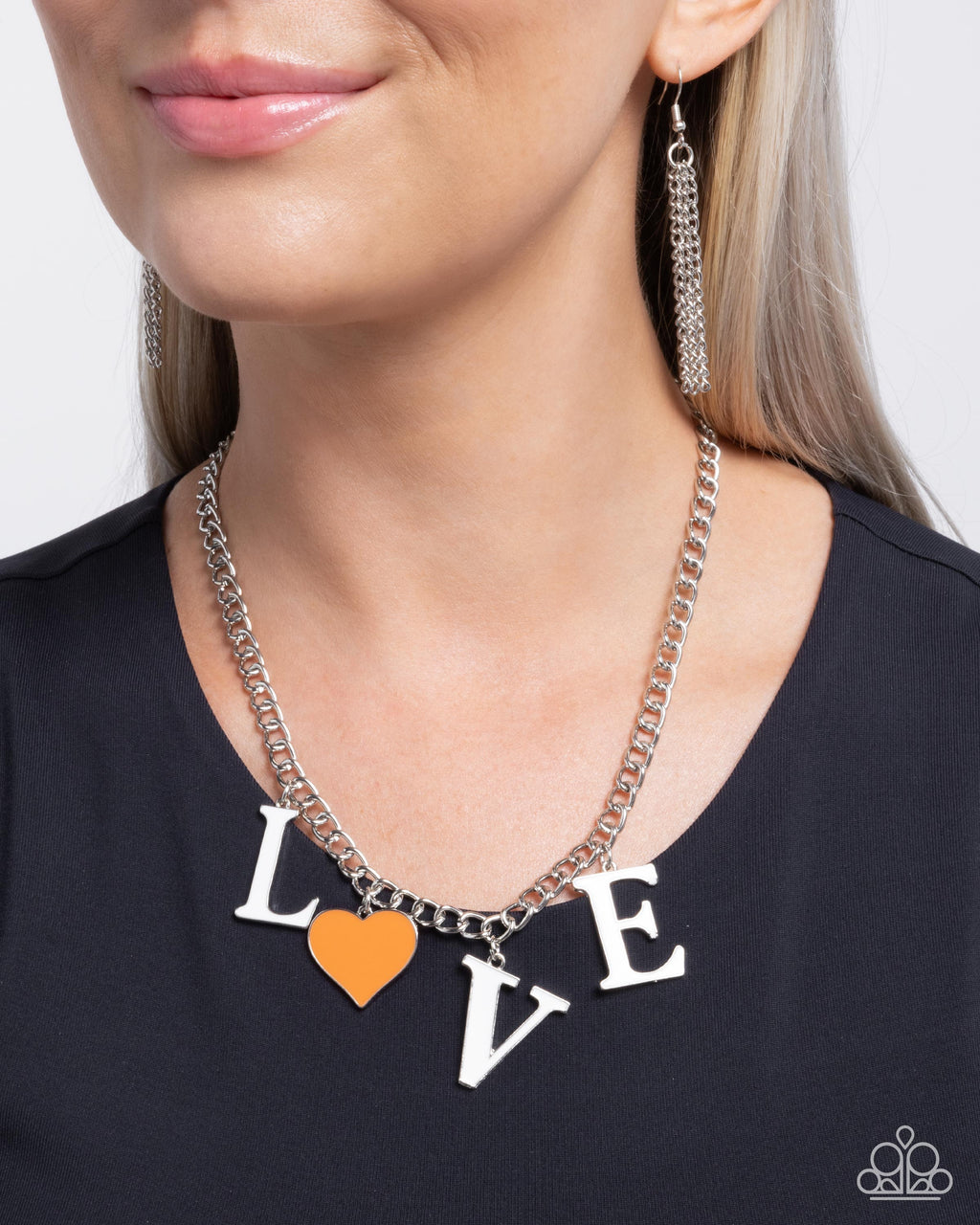 lovely-lineup-orange-p2wd-ogxx-093xx
