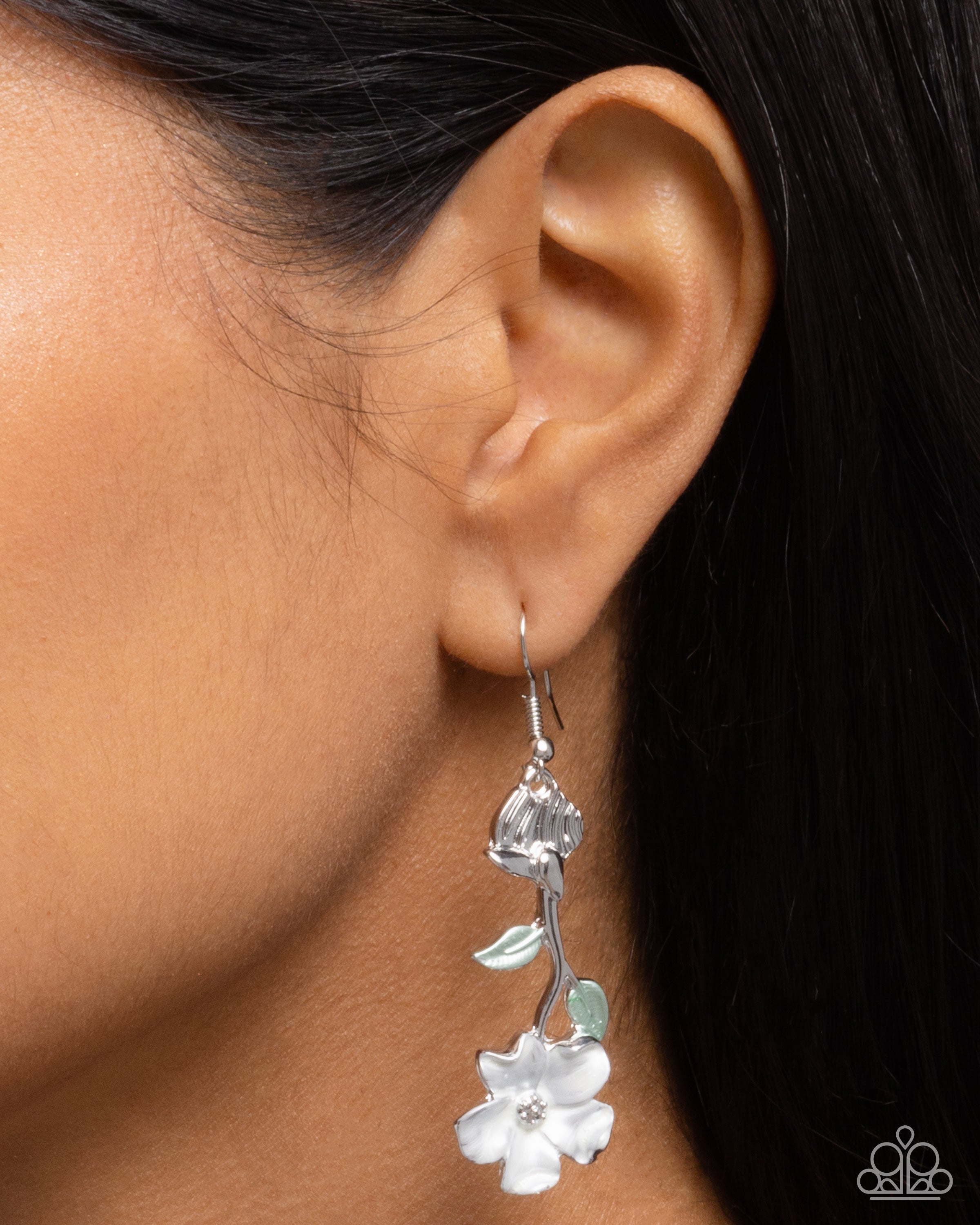 flourishing-activity-white-p5wh-wtxx-288xx