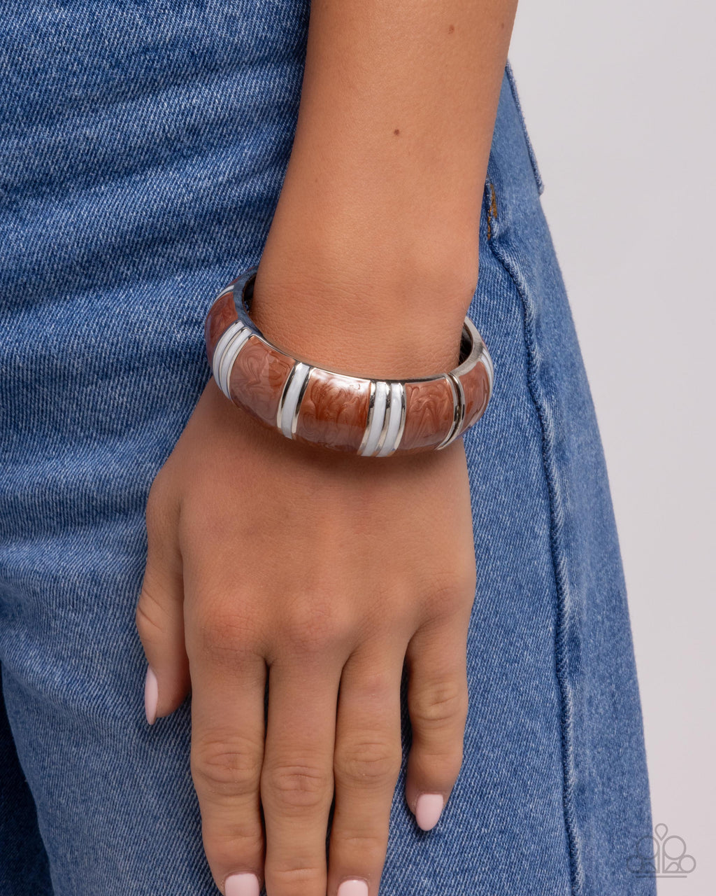 pearly-persistence-brown-p9ba-bnxx-029xx