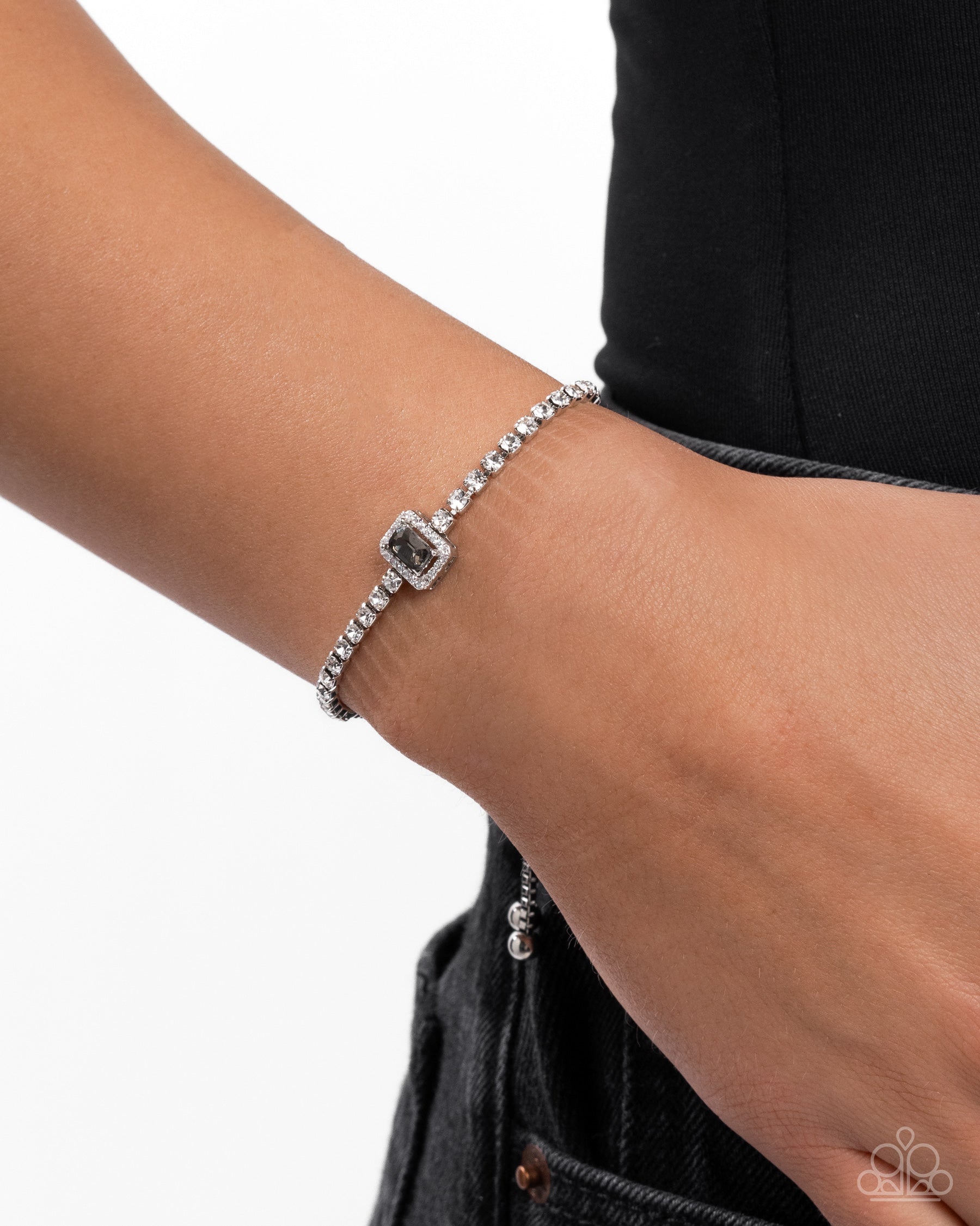 draped-in-dazzle-silver-p9da-svxx-245xx
