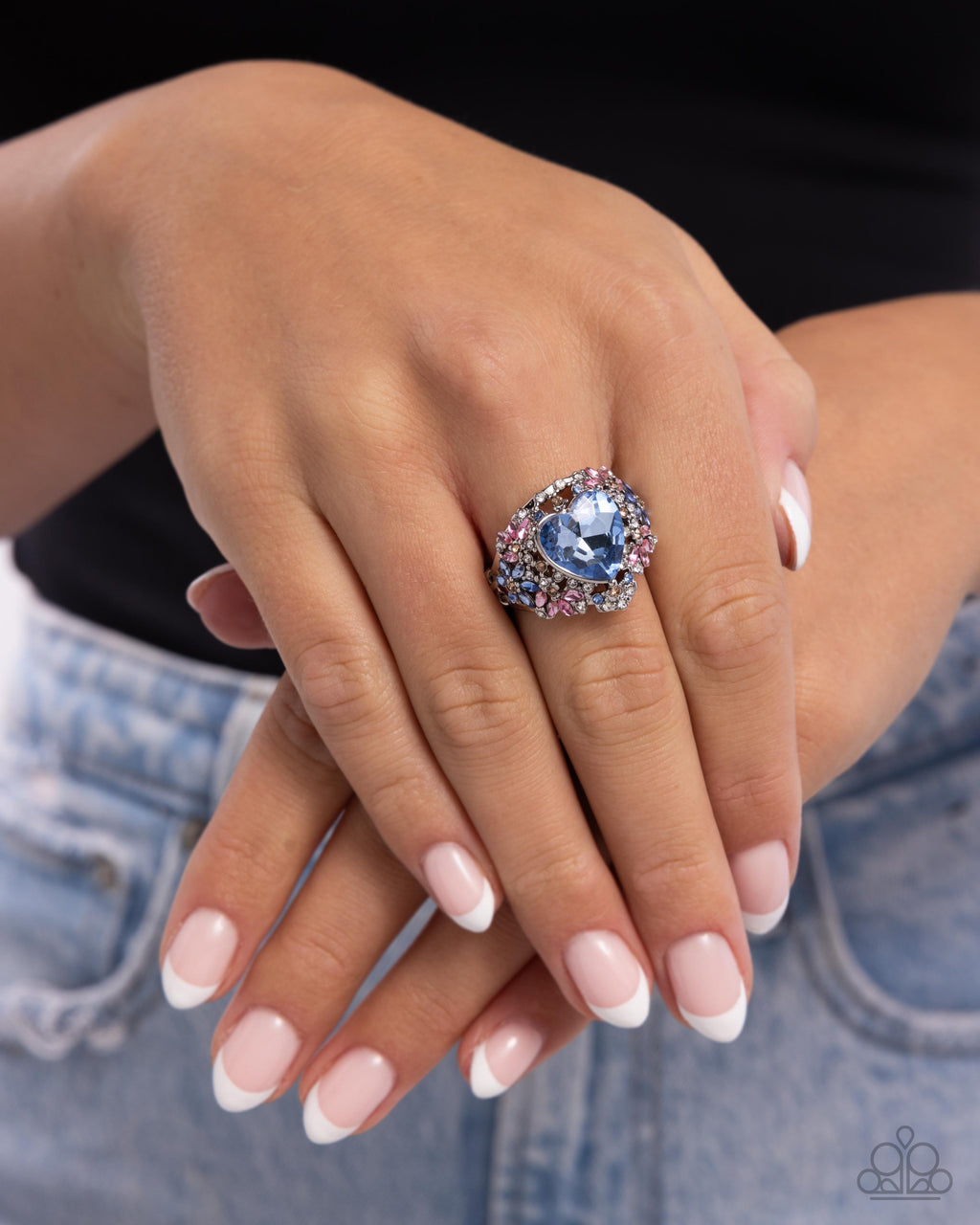bursting-with-beauty-blue-p4re-blxx-264xx