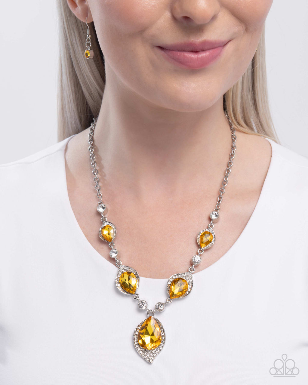 spades-of-shimmer-yellow-p2re-ywxx-128xx